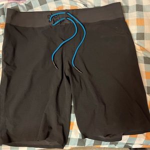 Lululemon Men's Drawstring Board Shorts Size 36